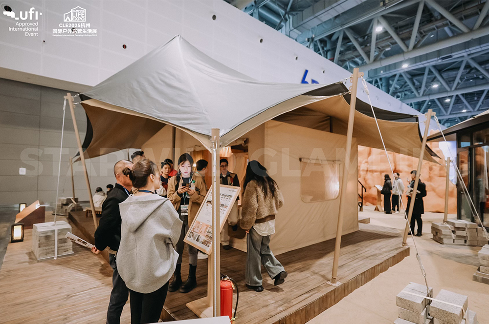 Outdoor glamping tent.jpg